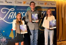 • Najljepše pismo 2025 dodjela nagrada u hotelu Buna • Iva Šakota OŠ fra Didaka Buntića Čitluk treće mjesto • Hrvatska pošta Mostar nagradna svečanost mladih pisaca
