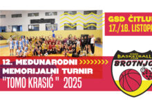 Mlade košarkašice ŽHKK Brotnjo ’94 na 12. memorijalnom turniru Tomo Krasić 2025 u Čitluku Gradska sportska dvorana Čitluk domaćin Međunarodnog memorijalnog turnira Tomo Krasić 2025 Dodjela nagrada na 12. Međunarodnom memorijalnom turniru Tomo Krasić za djevojčice u Čitluku