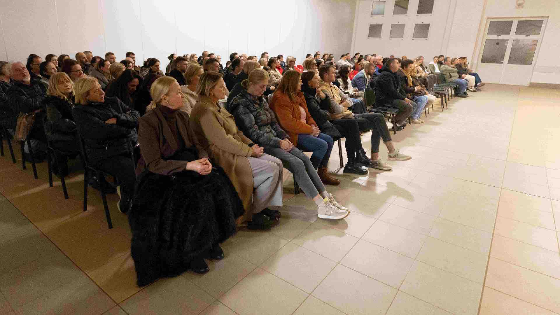 Korizmene župne kateheze u Dvorani Ivana Pavla II. u Međugorju posvećene svetom Franji i pripravi za Uskrs.