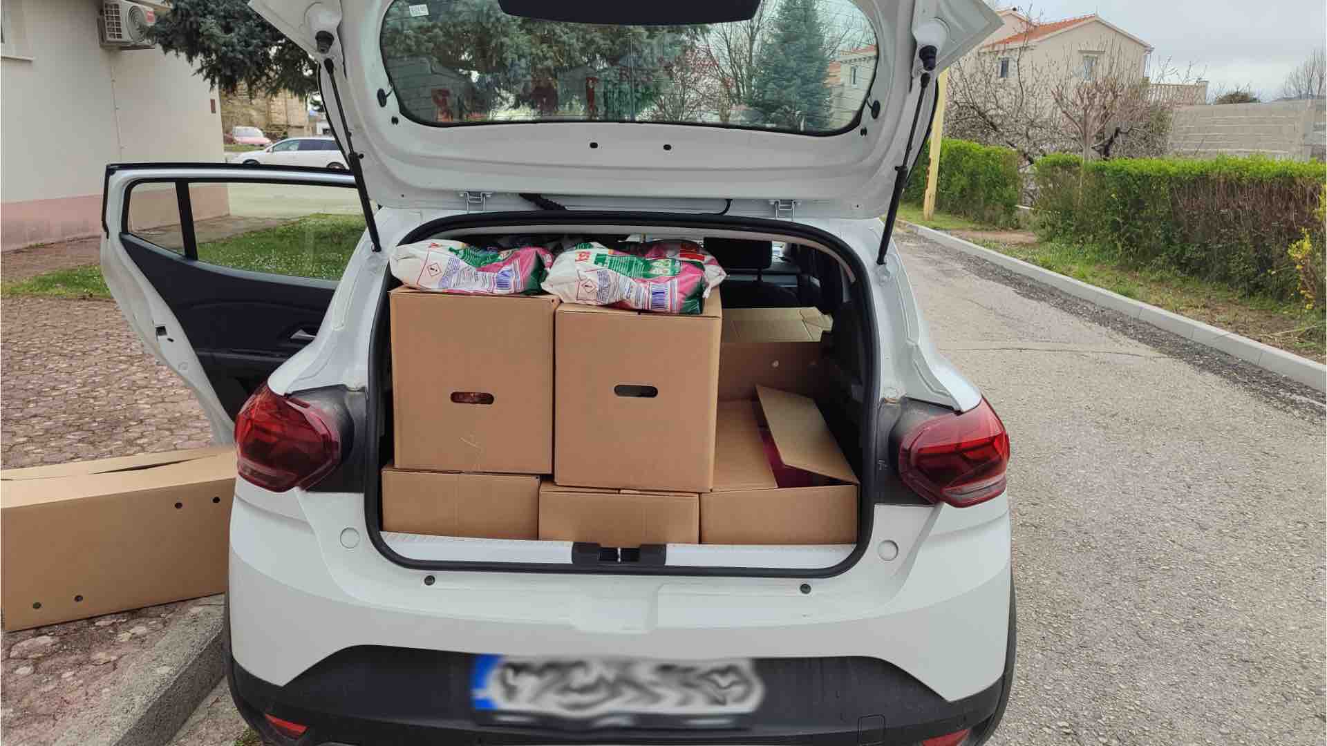 Podjela paketa higijenskih potrepština korisnicima Centra za socijalni rad Čitluk u sklopu projekta pomoći socijalno ugroženim osobama