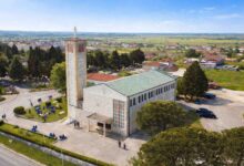 Plakat za Marijanski koncert u župnoj crkvi Krista Kralja u Čitluku povodom blagdana Gospe Fatimske 13. svibnja 2026.