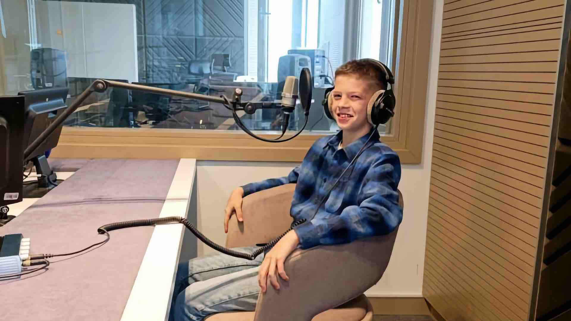 Mladi rukometaši RK Međugorje u studiju Radija Mir Međugorje tijekom emisije Kocka vedrine