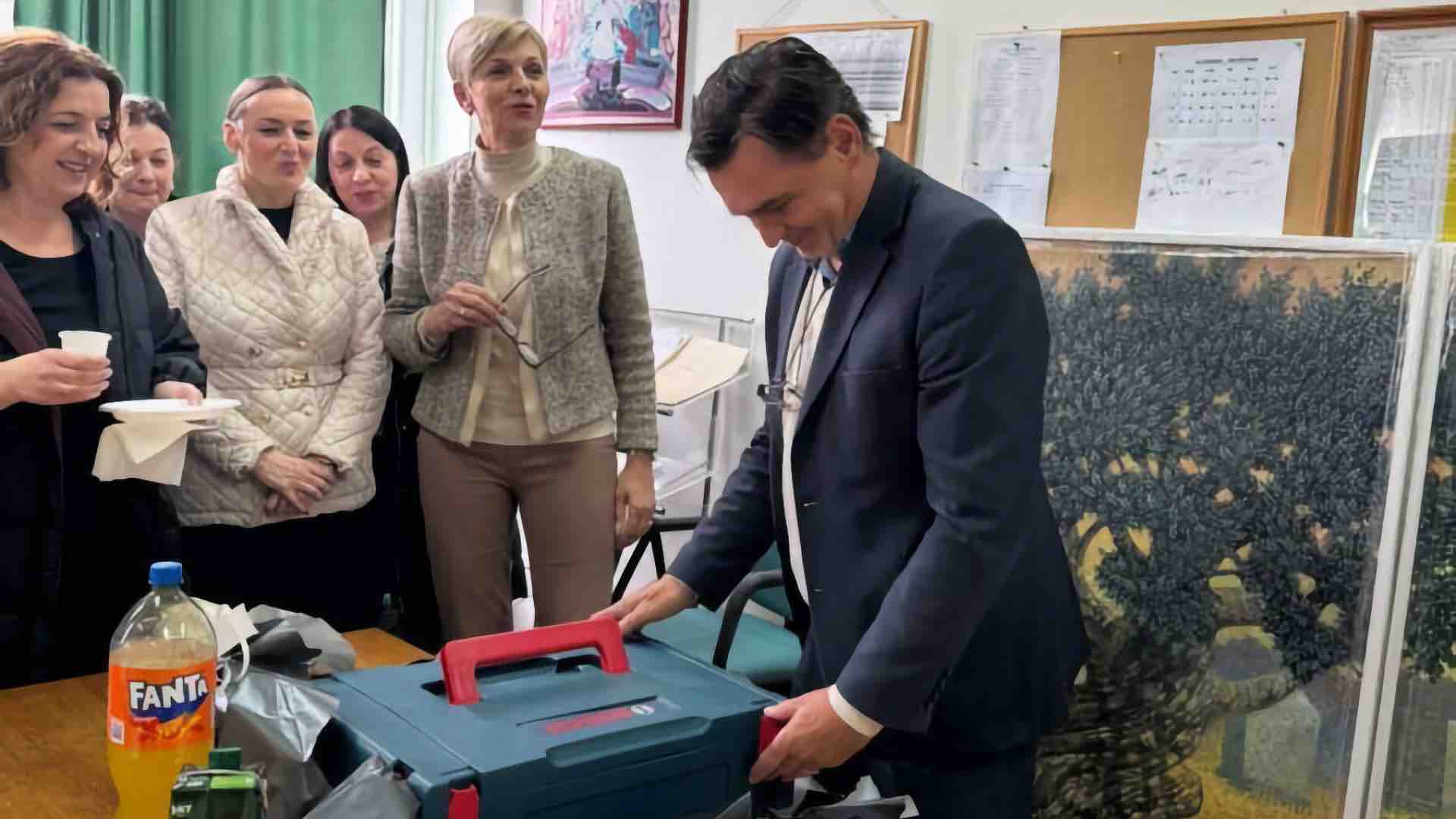 Marin Kapular dugogodišnji ravnatelj OŠ fra Didaka Buntića Čitluk odlazi u mirovinu