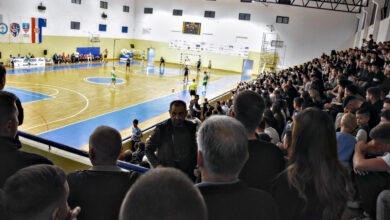 Igrači MNK Brotnjo slave plasman u Prvu futsal ligu FBiH nakon pobjede protiv MNK Banovići u Čitluku