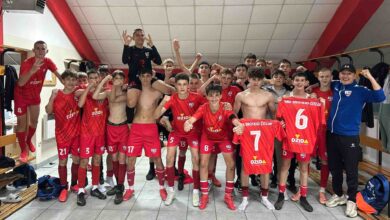 Pioniri HNK Brotnjo slave pobjedu protiv Zrinjskog na stadionu Bare u Čitluku nakon uvjerljivih 3:0 uz dva gola Mate Anđelića