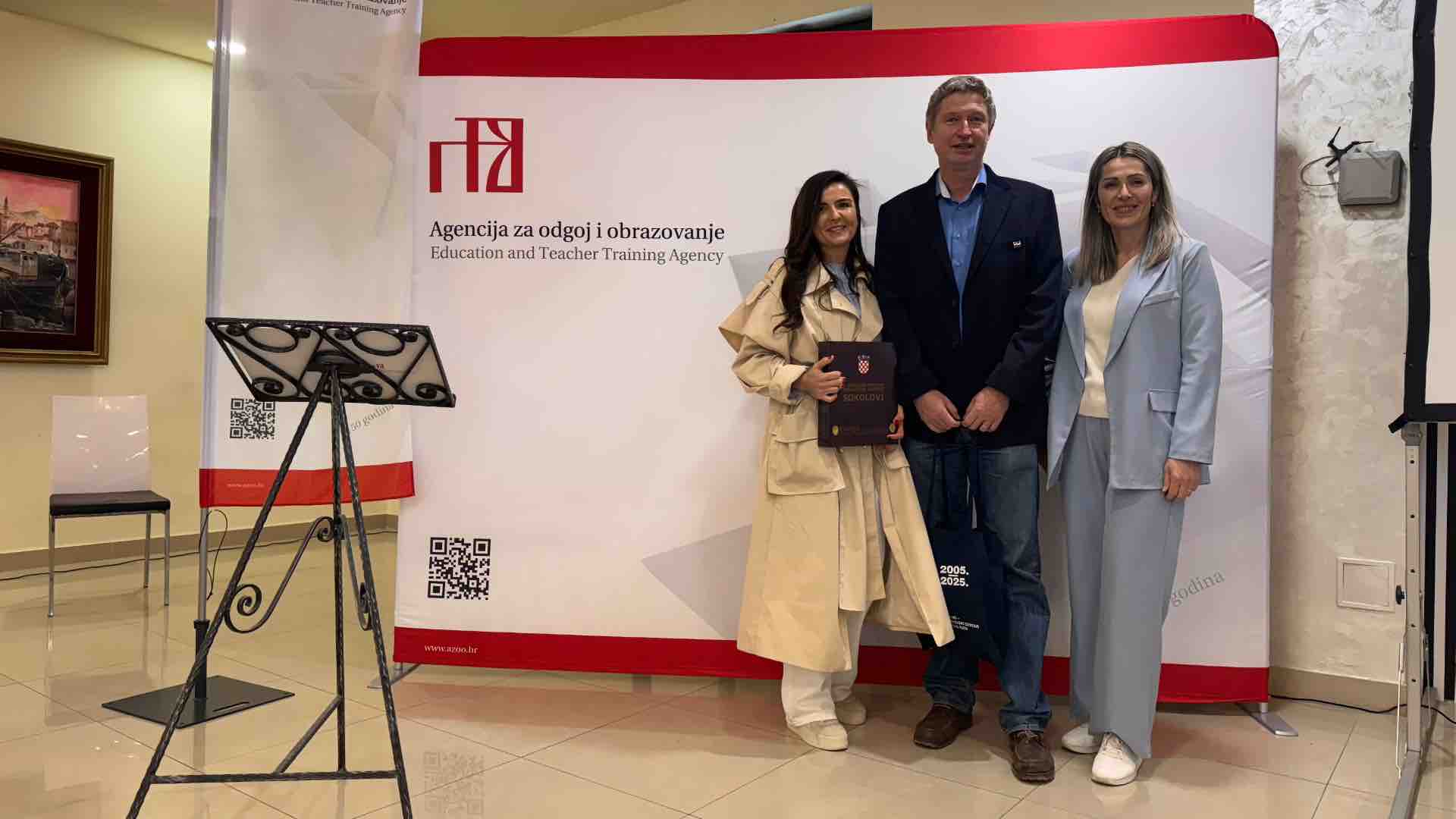 Profesorice SŠ dr. fra Slavka Barbarića na stručnom skupu o Domovinskom ratu u Trogiru