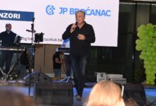 Brotnjak Jozo Vučić najavio novu pjesmu Samo nek je Hercegovka uz motiv hercegovačke narodne nošnje i vodopada Kravica