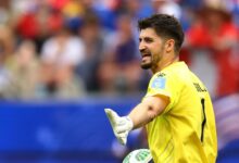 Nikola Vasilj, vratar reprezentacije Bosne i Hercegovine, slavi povijesni plasman Zmajeva u nokaut fazu Svjetskog prvenstva.