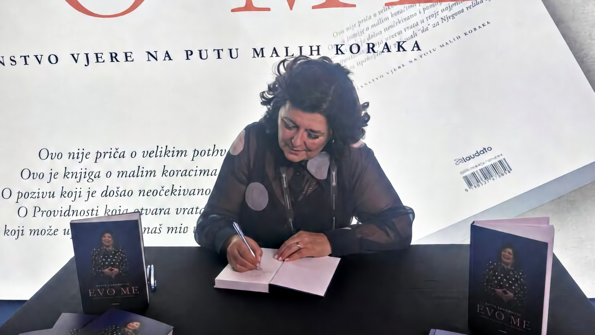 Ksenija Abramović predstavlja knjigu „Evo me“ u Međugorju