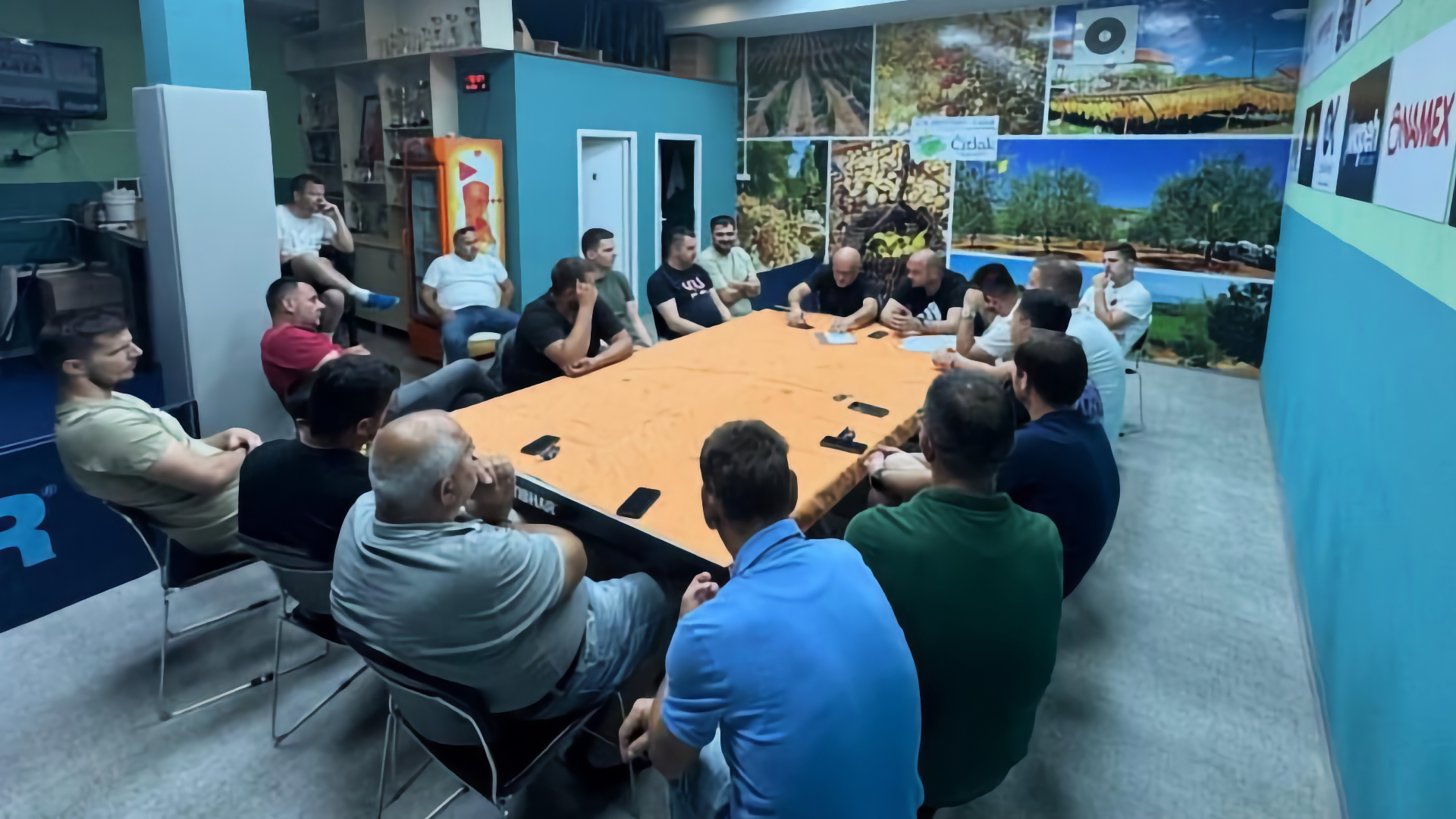 Prvi sastanak Organizacijskog odbora Lige mjesnih zajednica općine Čitluk s predstavnicima mjesnih zajednica.