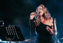 Marija Husar najavljuje koncert duhovne glazbe na temeljima stare crkve svetog Jakova u Međugorju.