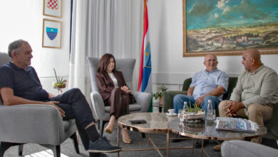 Predstavnici Vlade HNŽ-a i Šahovskog kluba Brotnjo na sastanku o potpori turniru Međugorje OPEN 2026.