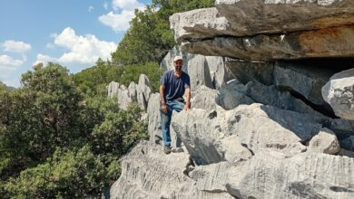 Kamena struktura koju Goran Glamuzina opisuje kao dolmen u zaleđu Neuma