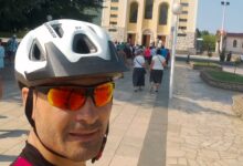 Stipe Miloš tijekom biciklističkog hodočašća od Zagreba do Međugorja dugog 435 kilometara
