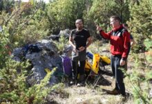 Članovi Speleološkog društva „Herceg“ pripremaju opremu za istraživanje jame na području Čitluka